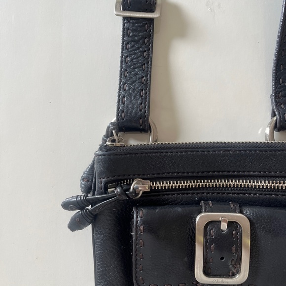 COLE HAAN crossbody. - Picture 4 of 10